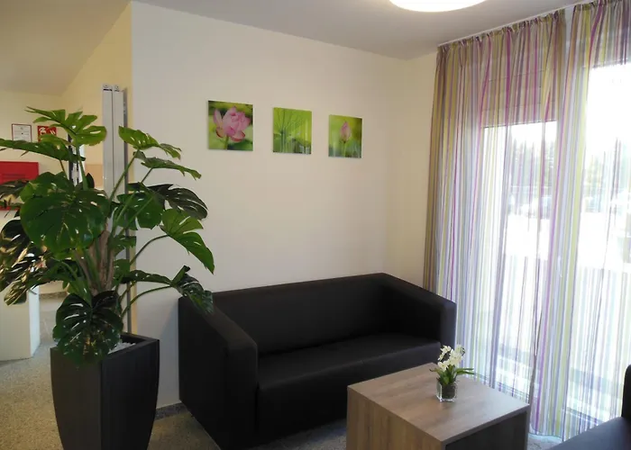 Hotel Green Living 3*